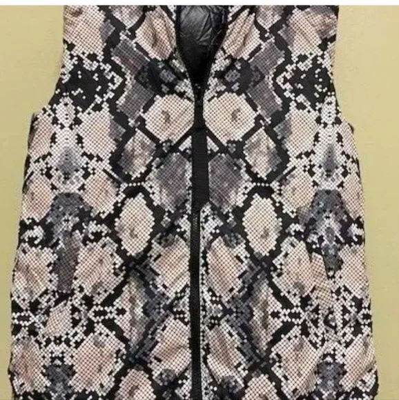Lululemon the Fluffiest Vest Reversible